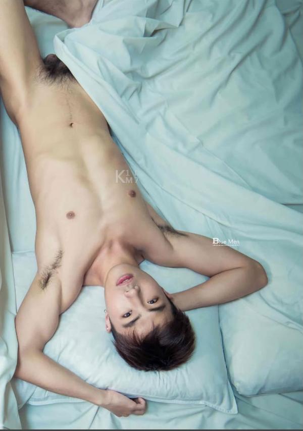 Whoseman-8-花漾文青男孩-許禾